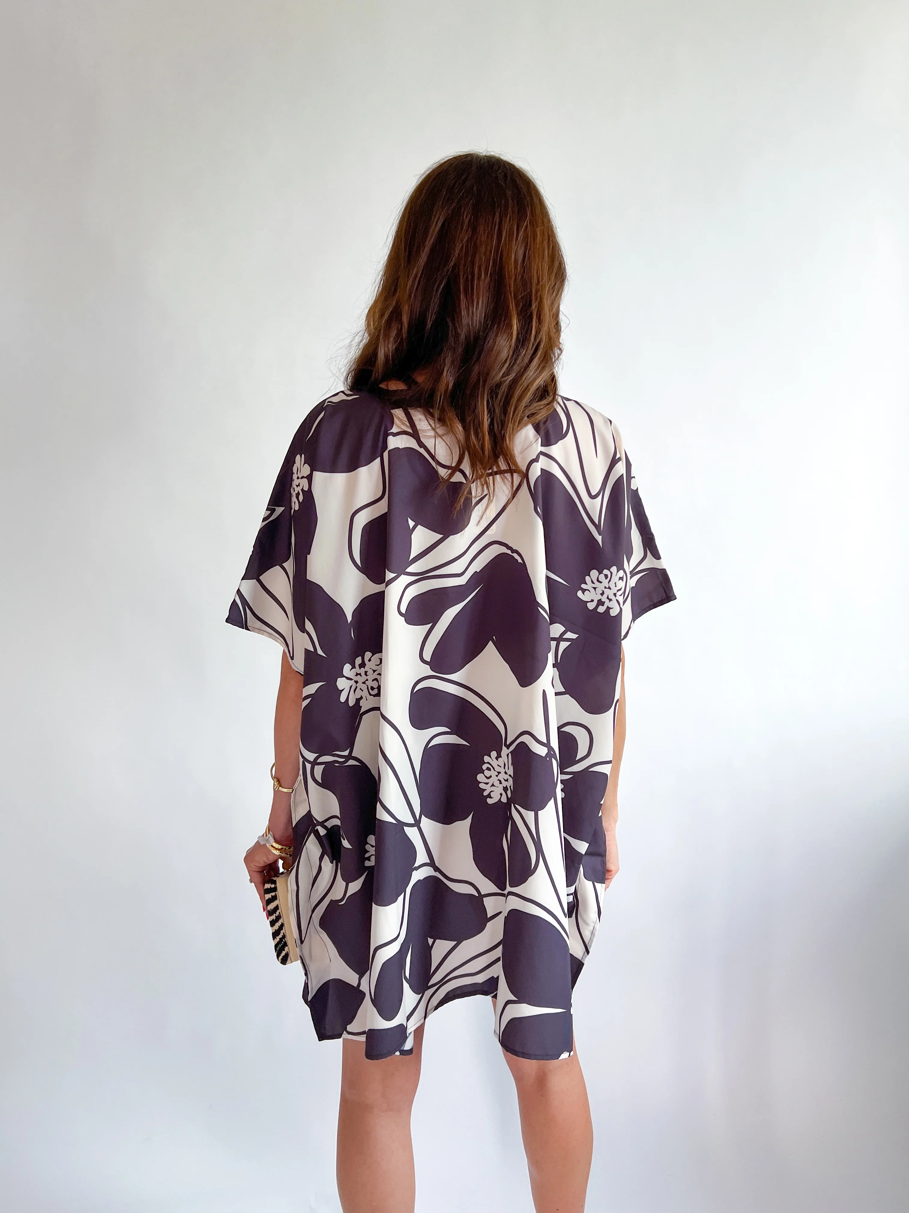 Black Daisy Halftan Coverup - Image 3
