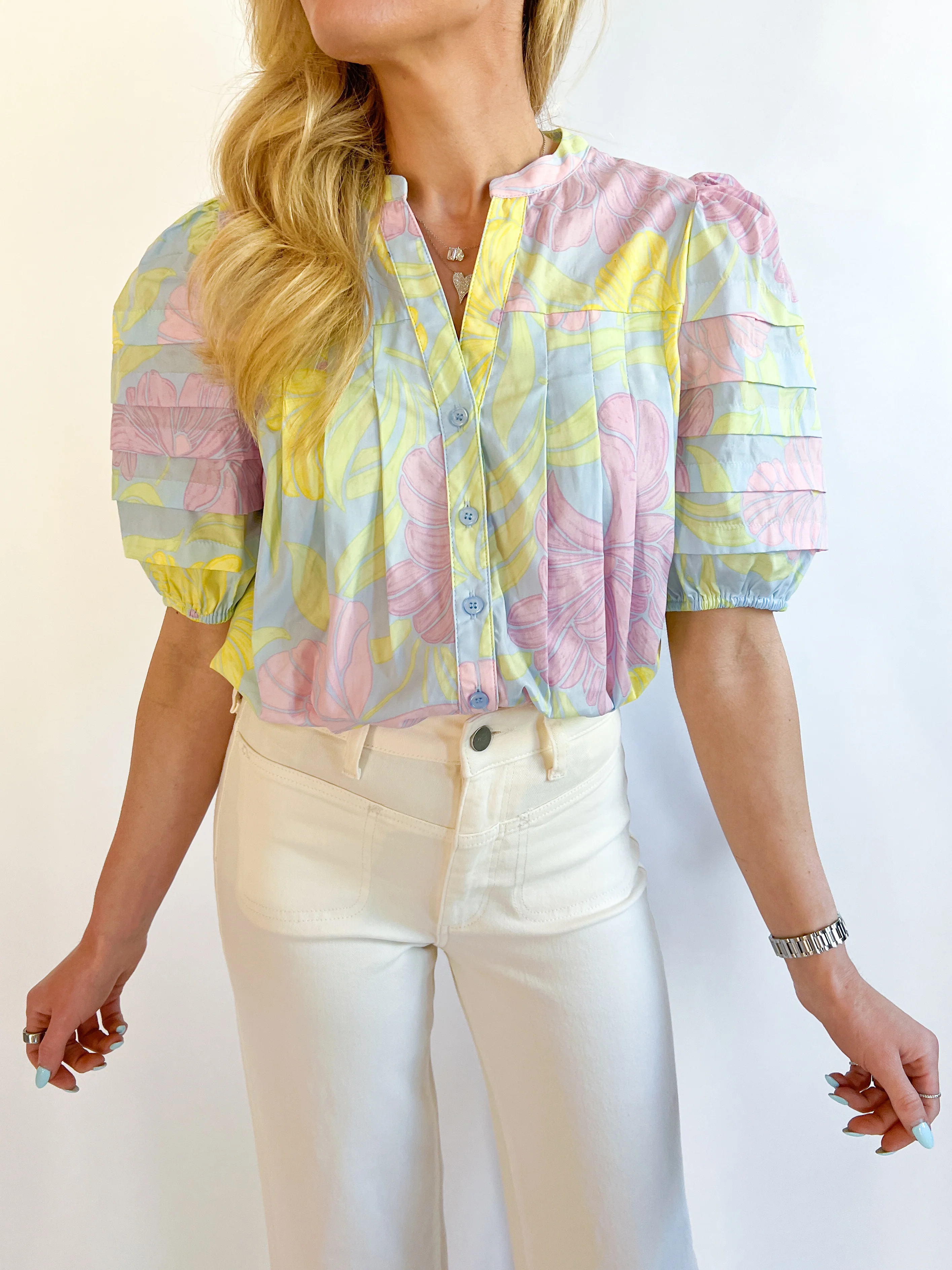 Brisa Floral Button Down Top