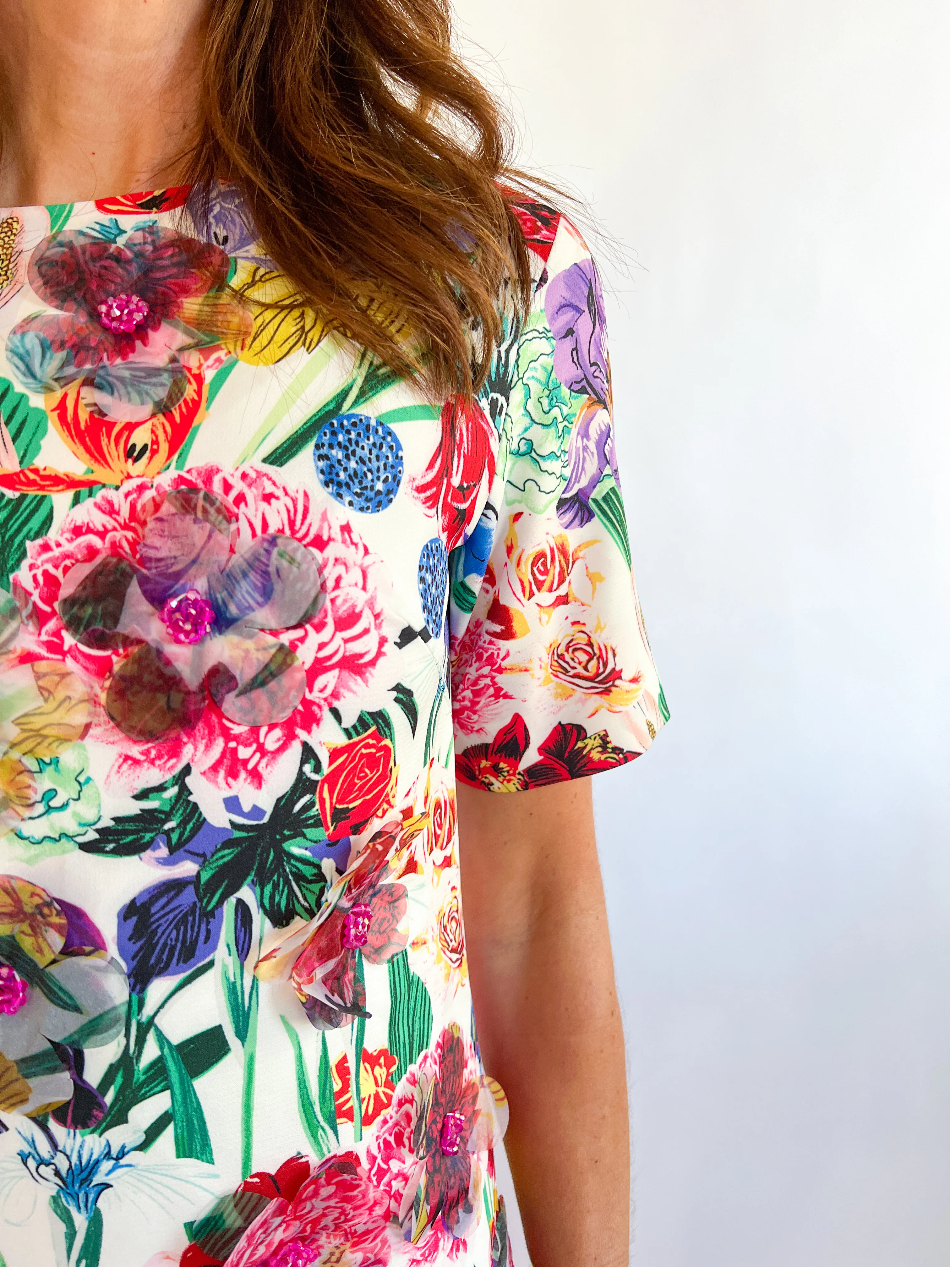 Floral Dress with 3D Beaded Blooms & Elegance - Image 3