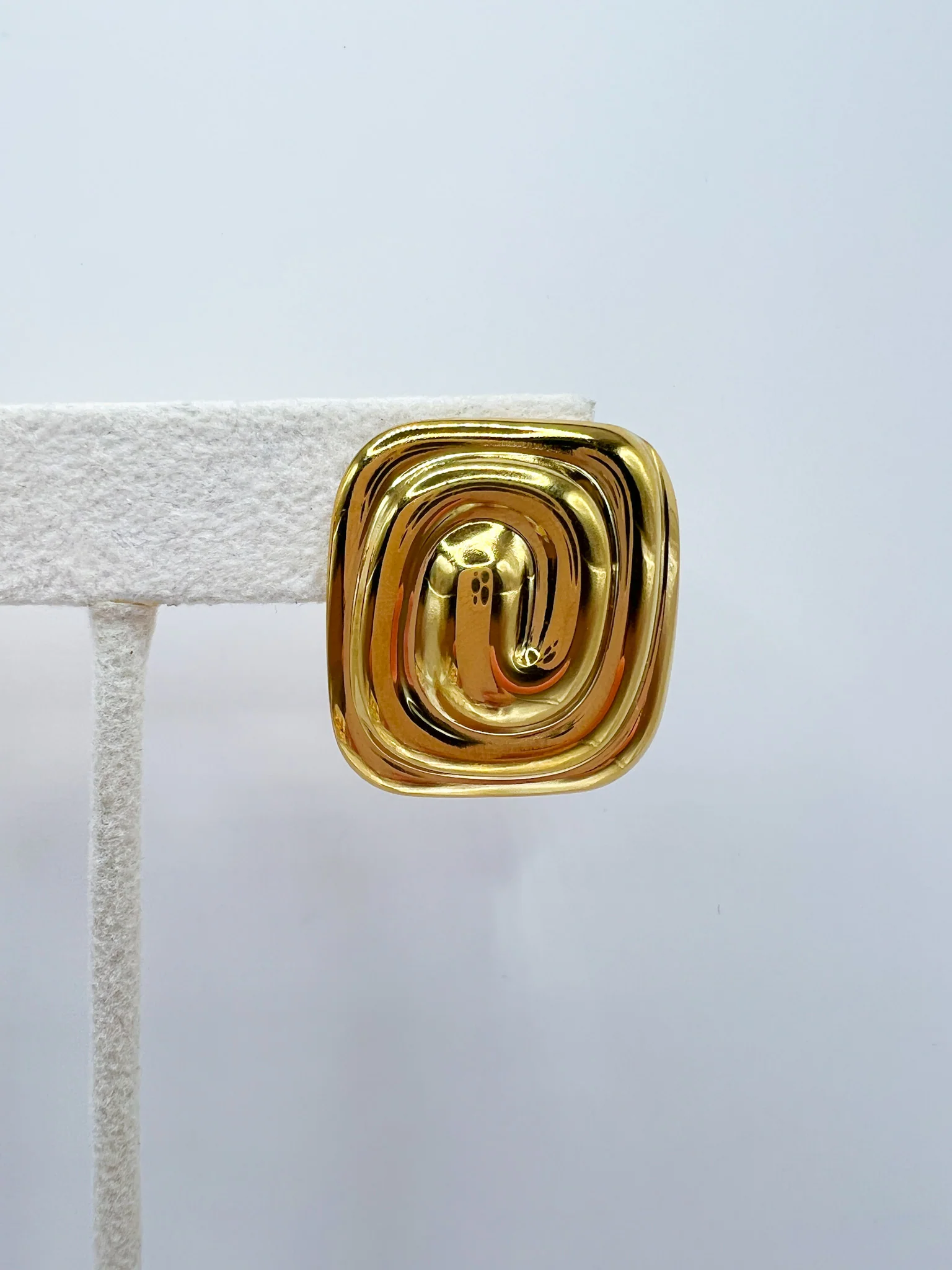 Matilda Swirl Earring - Image 2