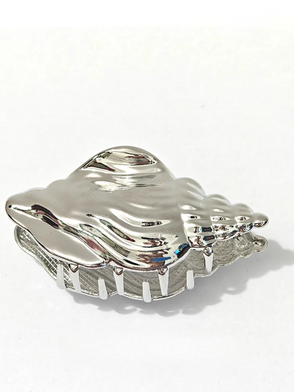 Conch Shell Hair Claw Clip - Image 3